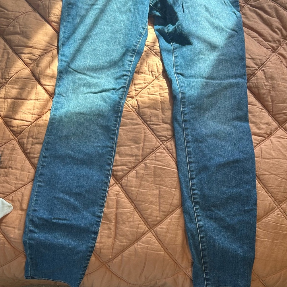 Universal Thread Blue Skinny Jeans with Gradient Effect